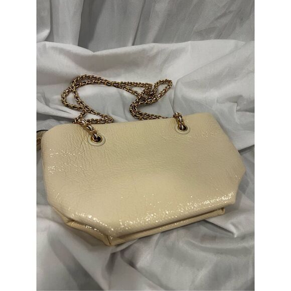 Tory Burch Women's Cream Small Ella Crinkle Patent Chain Crossbody Bag NWOT - Picture 6 of 10
